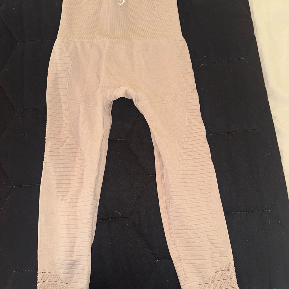 Womens Gym shark calf length Beige Leggings